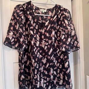 Jade Geo Print Flutter Sleeve Blouse - Black & tan